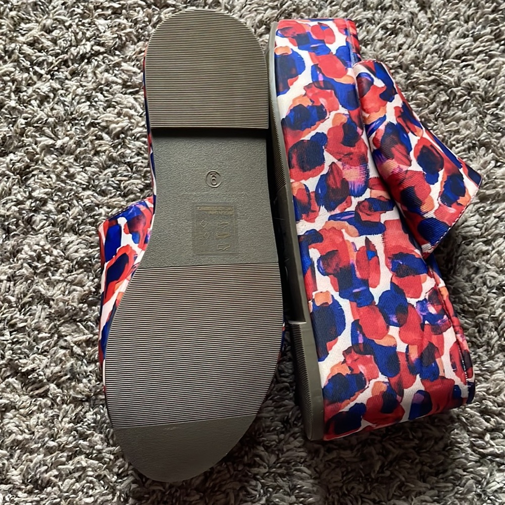Platform sandals - Picture 2 of 5